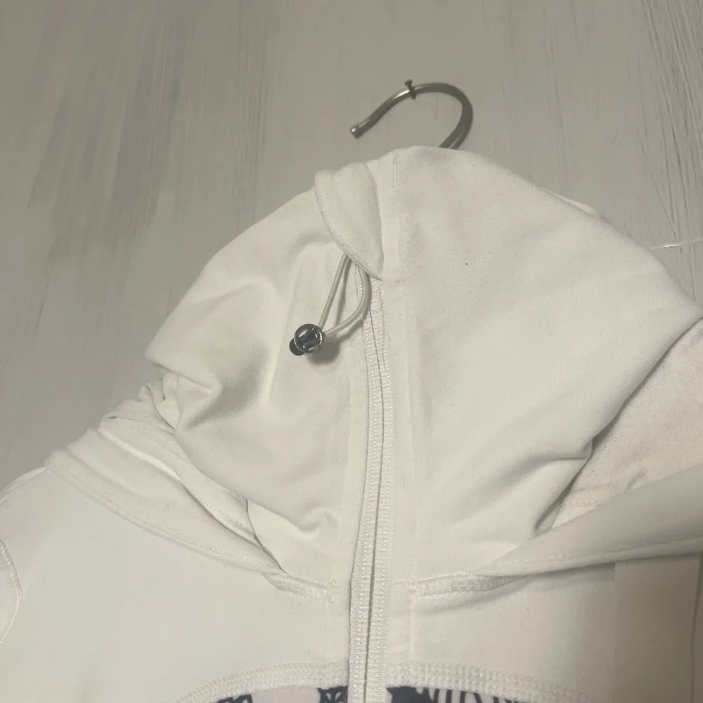 Lululemon Stride Jacket *Brushed in White/White Black Glacier Lace Size 6‎ - Picture 8 of 11